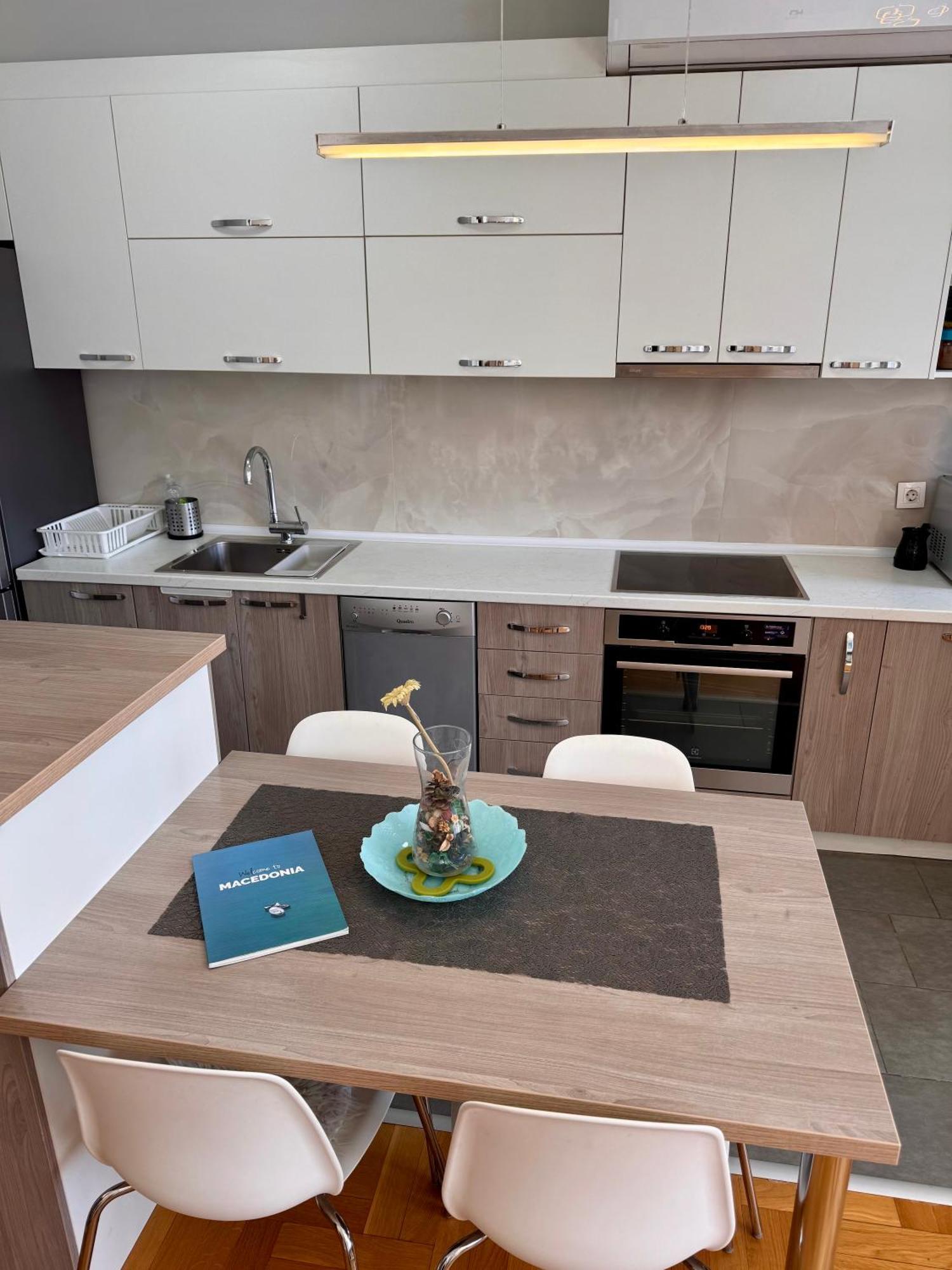 Modern & Luxury *