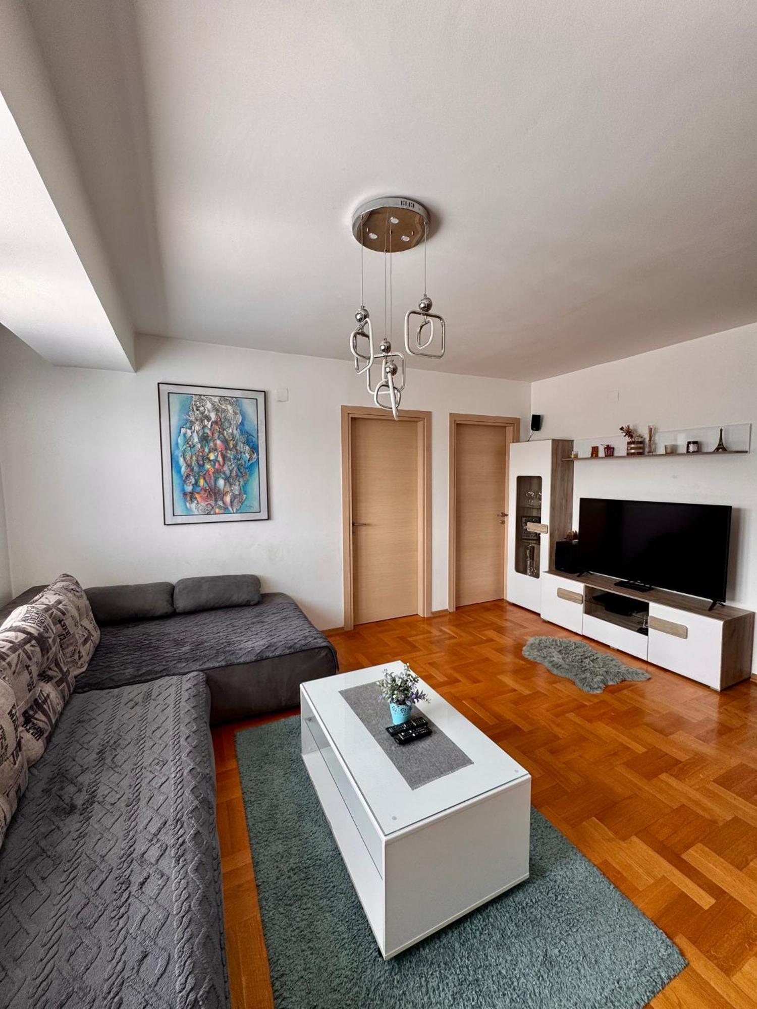 Modern & Luxury *